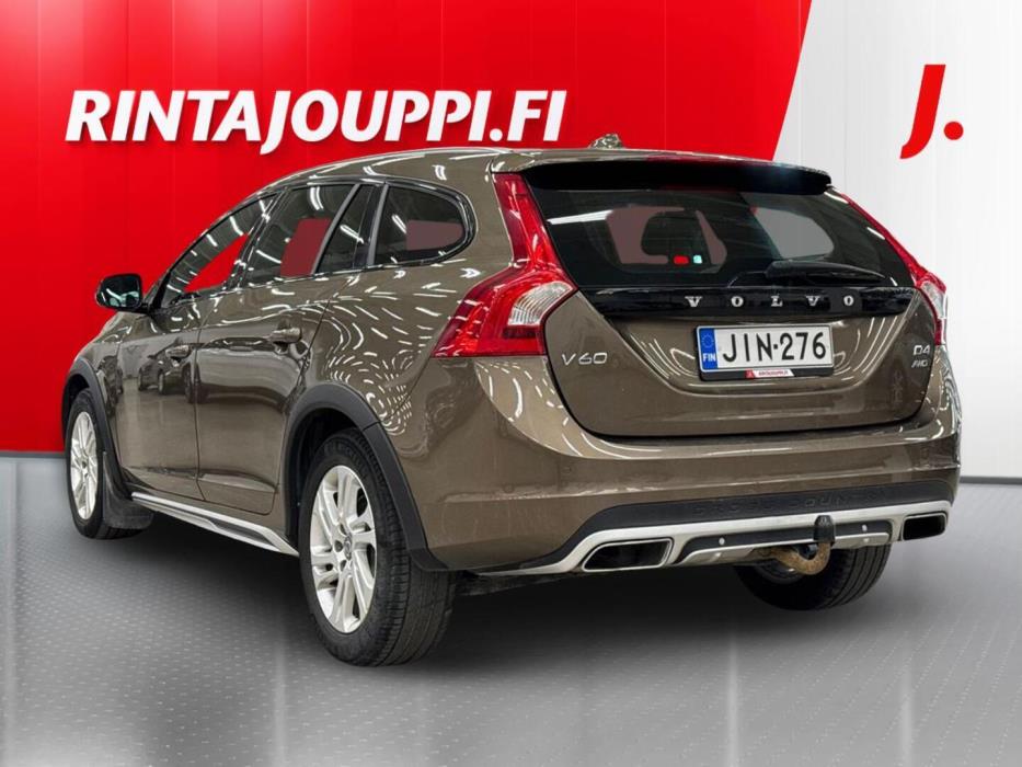 VOLVO V60 Cross Country 2016