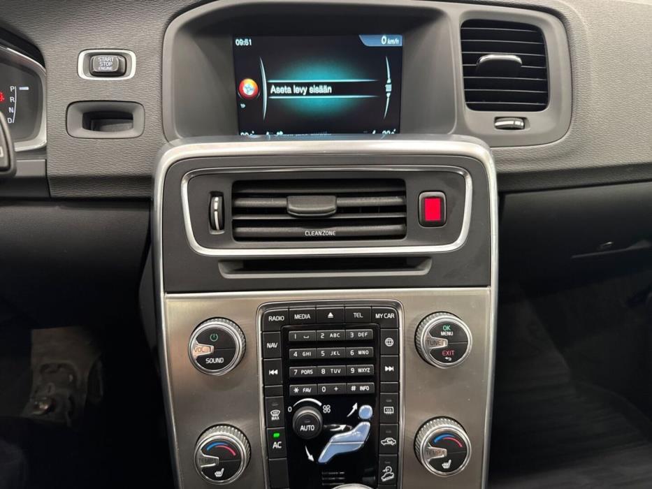 VOLVO V60 Cross Country 2016