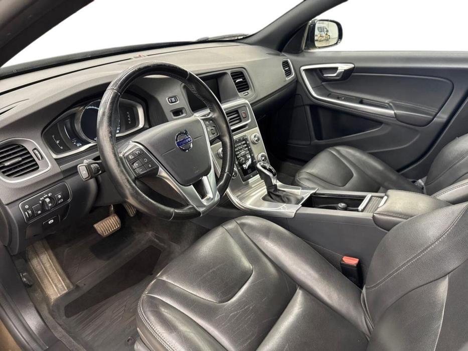 VOLVO V60 Cross Country 2016
