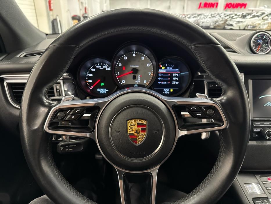 PORSCHE Macan 2014