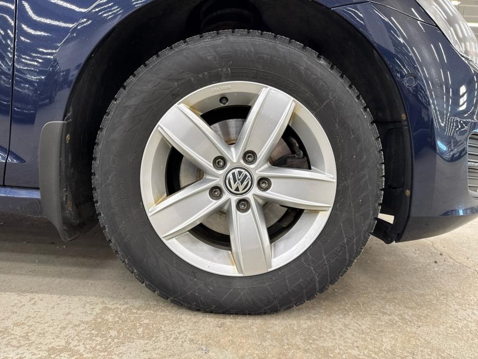 VOLKSWAGEN Golf 2014