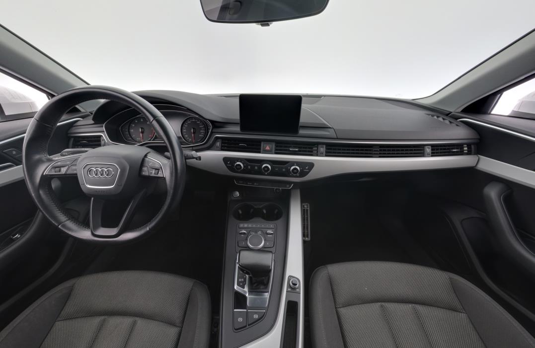 AUDI A4 2016