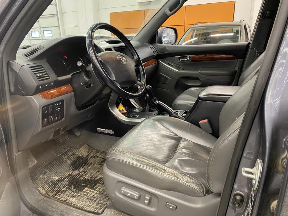 TOYOTA Land Cruiser 2007