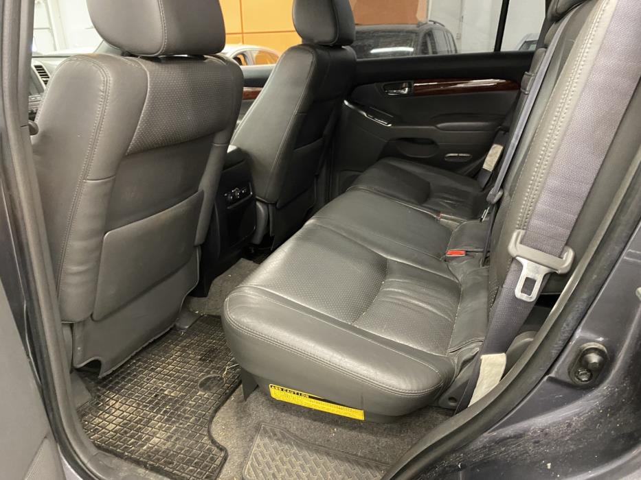 TOYOTA Land Cruiser 2007