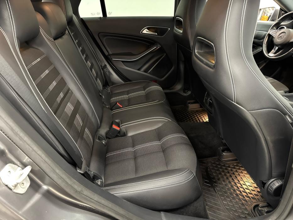 MERCEDES-BENZ CLA 2017