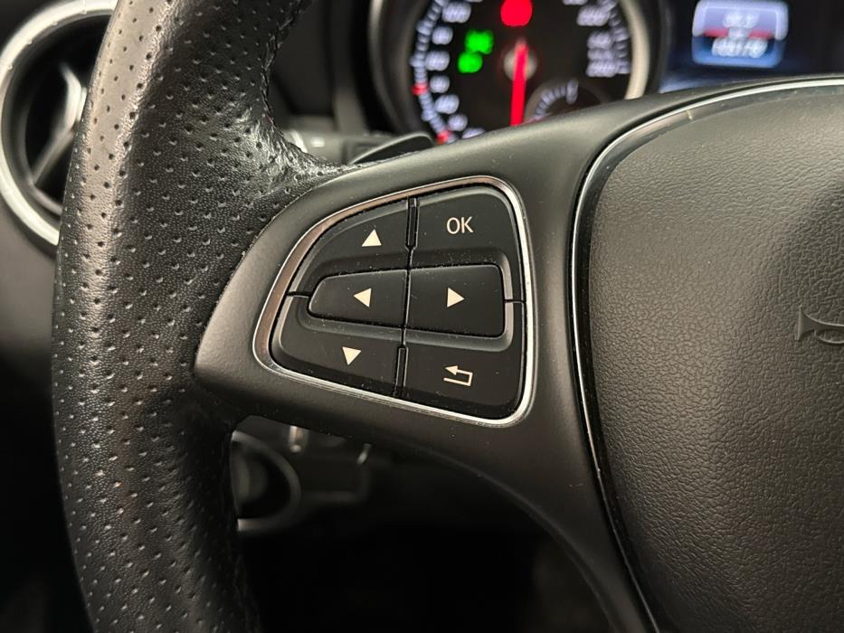 MERCEDES-BENZ CLA 2017