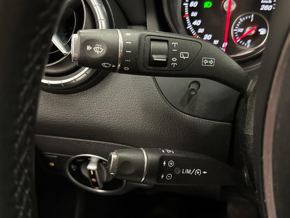 MERCEDES-BENZ CLA 2017