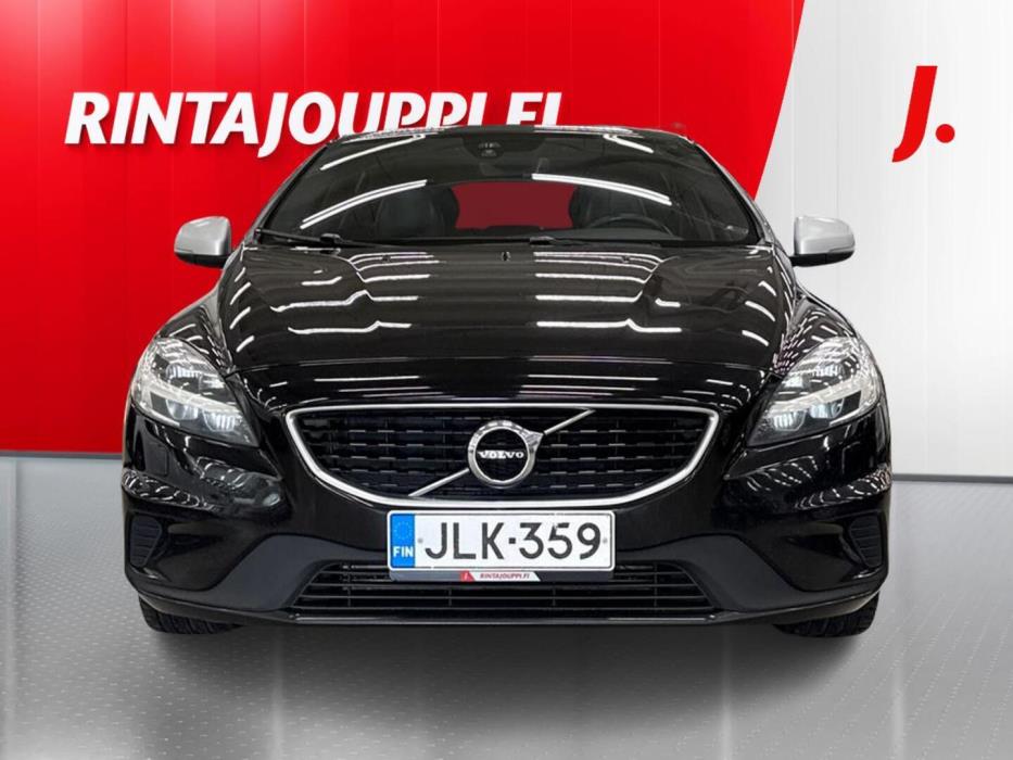 VOLVO V40 2016
