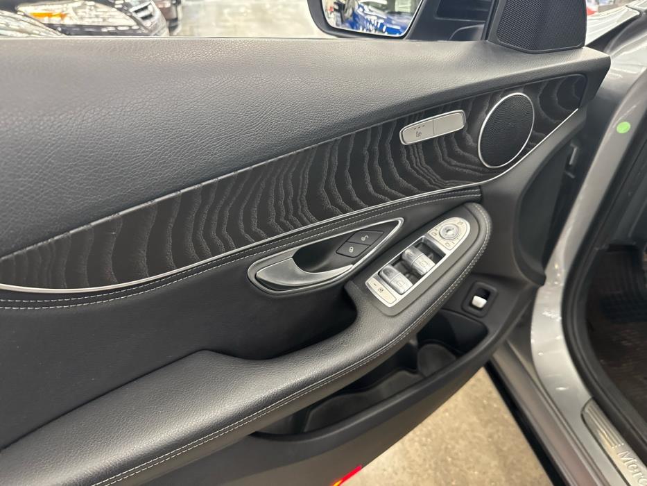 MERCEDES-BENZ C 2015