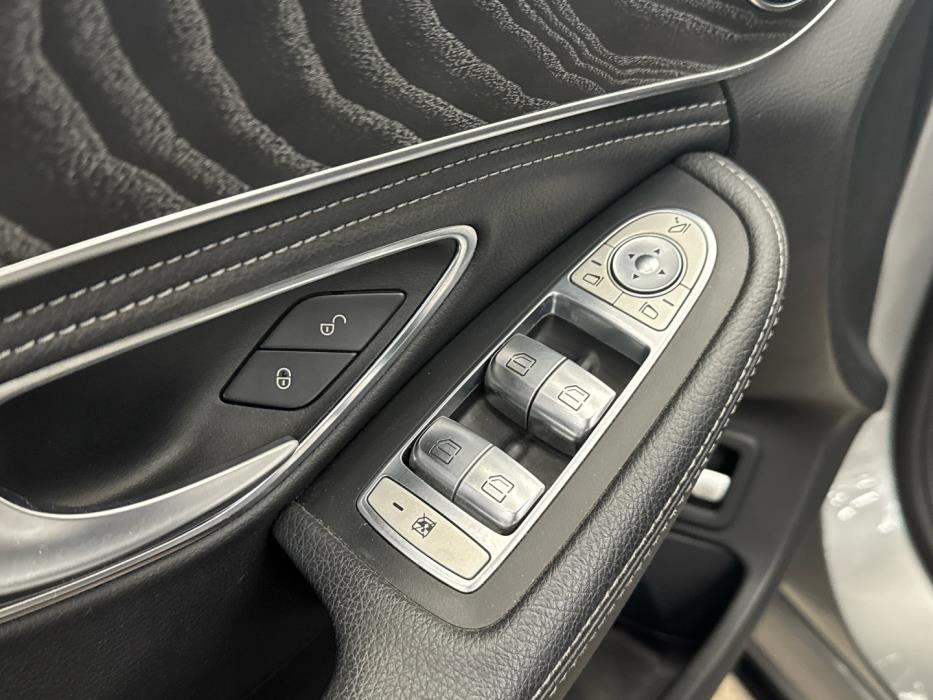 MERCEDES-BENZ C 2015