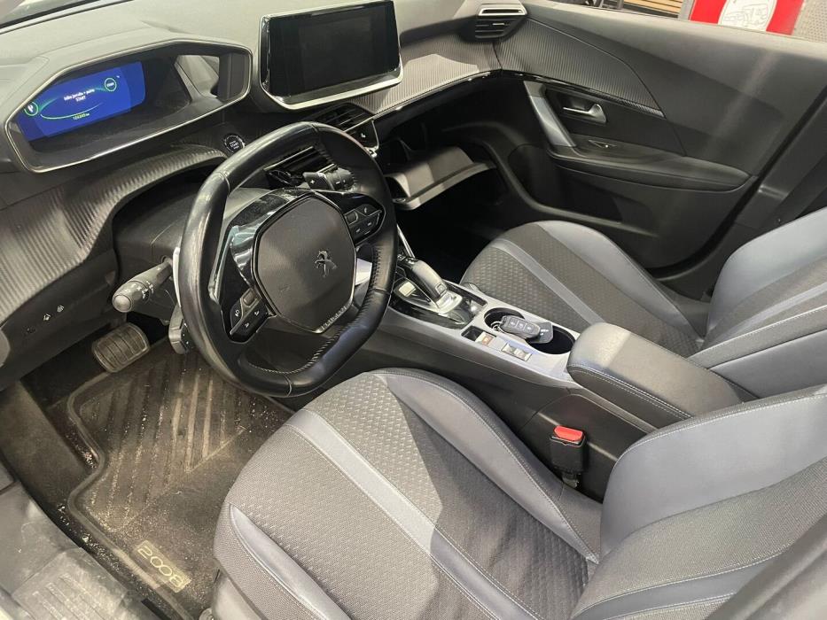PEUGEOT 2008 2020