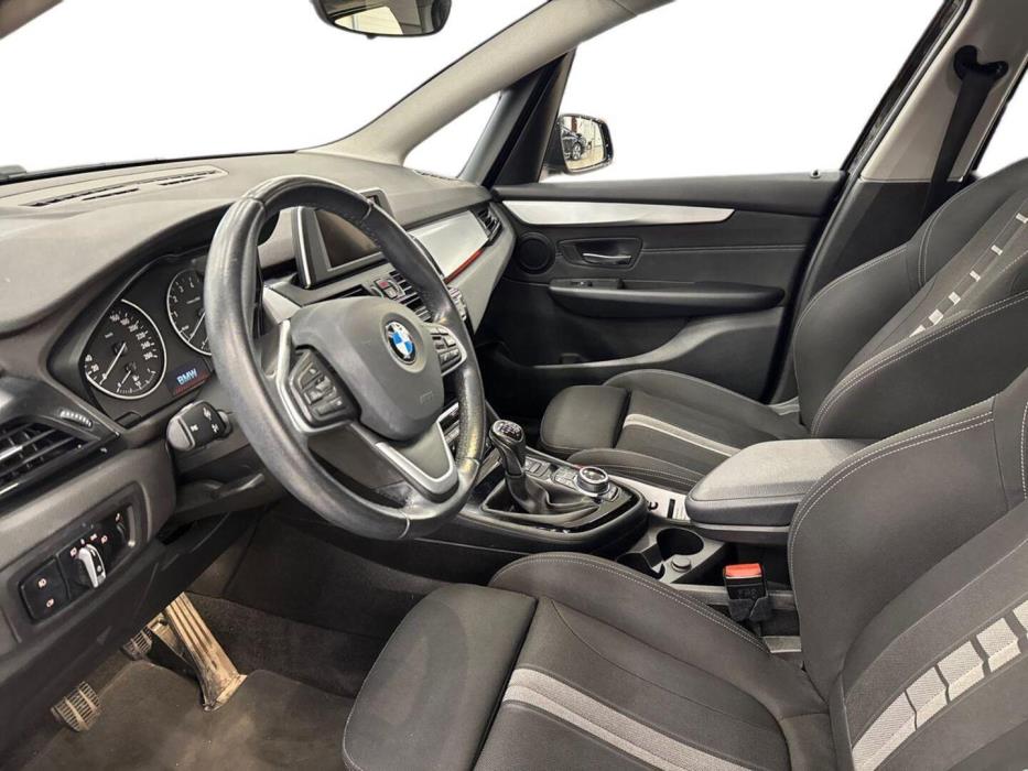 BMW 220 2016