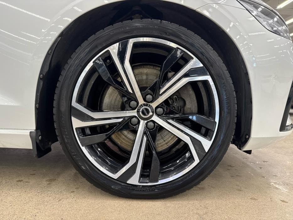 VOLVO S60 2023