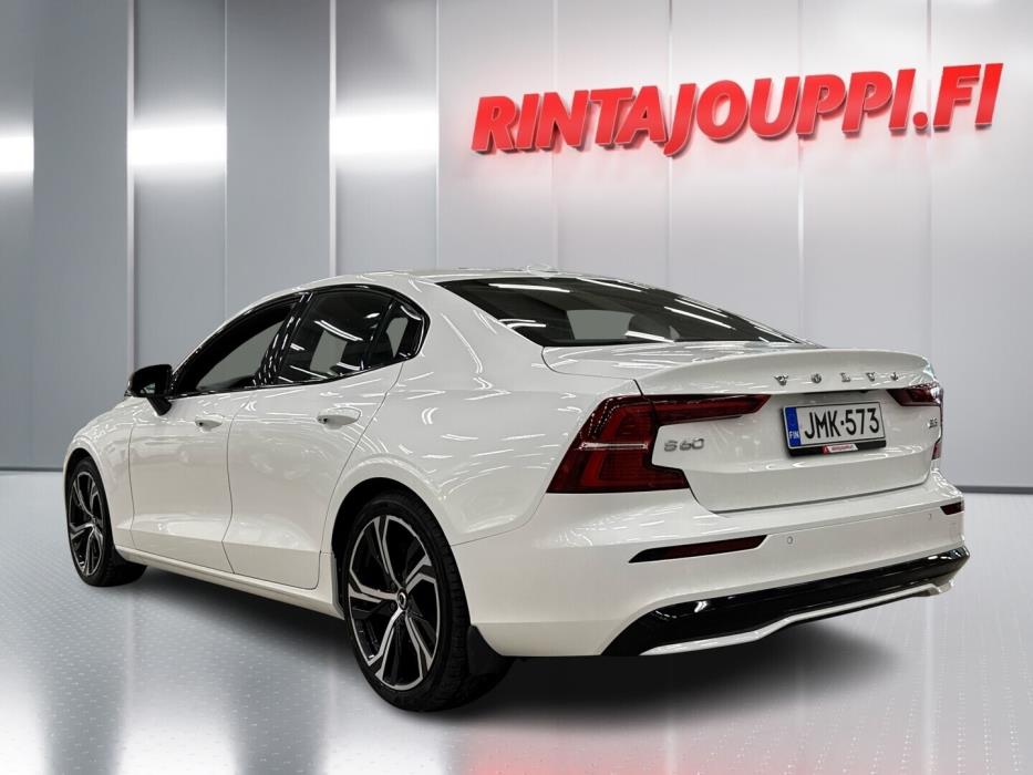 VOLVO S60 2023