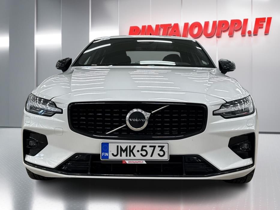 VOLVO S60 2023