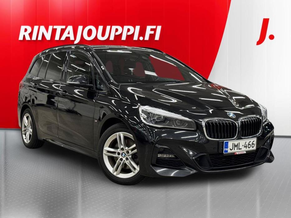 BMW 218 2022