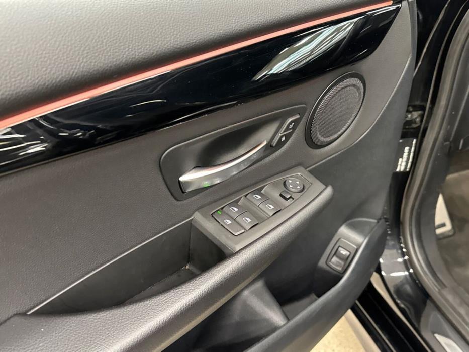 BMW 218 2022
