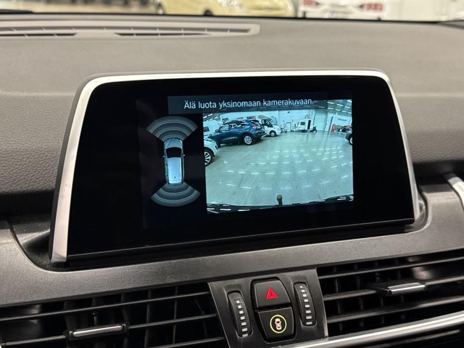 BMW 218 2022