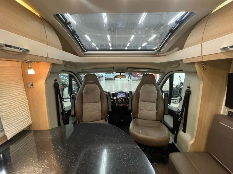BÜRSTNER Nexxo T720 2016