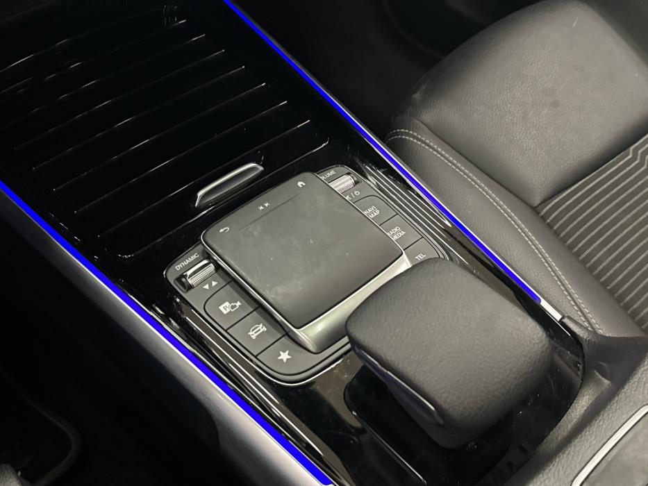 MERCEDES-BENZ EQB 2022