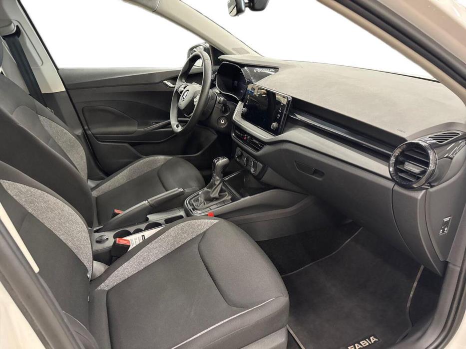 SKODA Fabia 2024