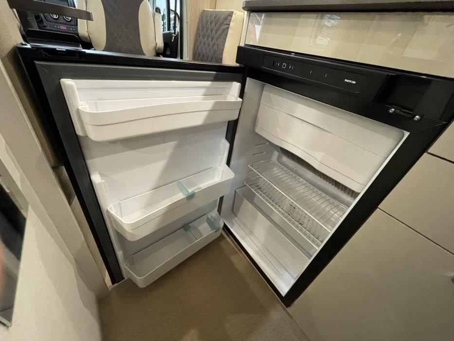 BÜRSTNER Nexxo Van T 590 2022