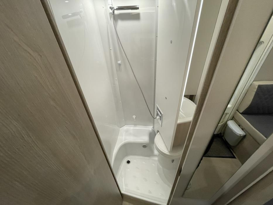 BÜRSTNER Nexxo Van T 590 2022