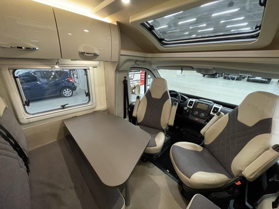 BÜRSTNER Nexxo Van T 590 2022