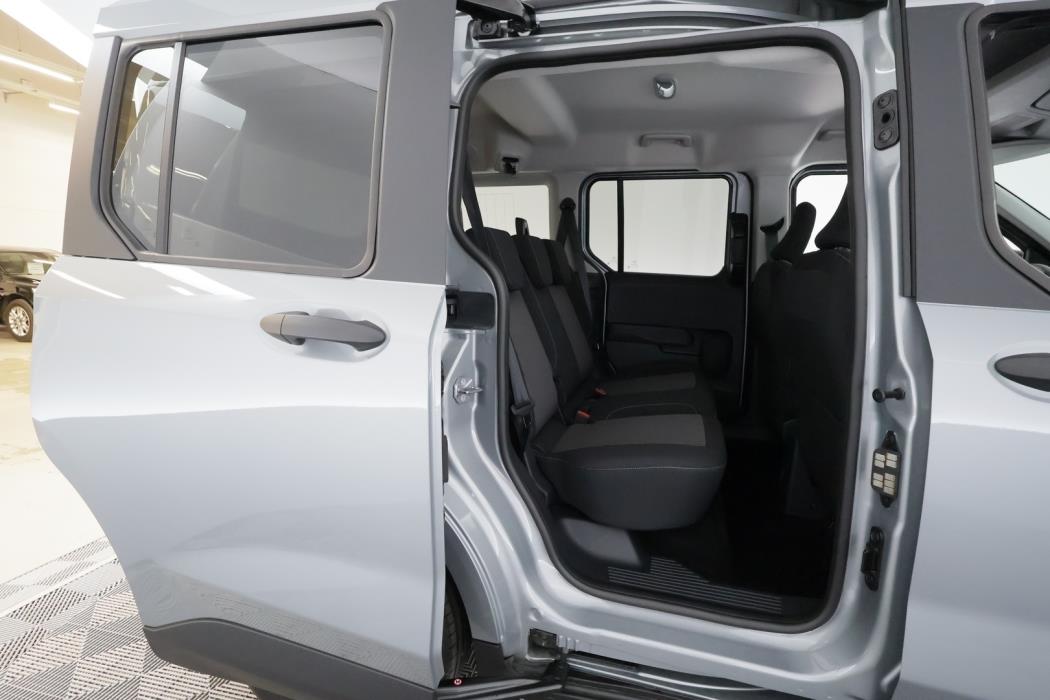 FORD Tourneo Courier 2025