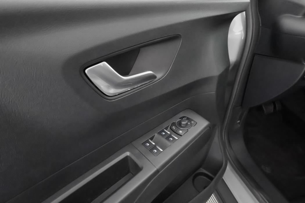 FORD Tourneo Courier 2025