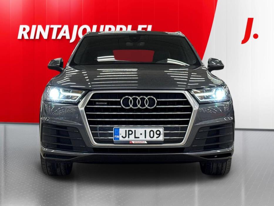 AUDI Q7 2015