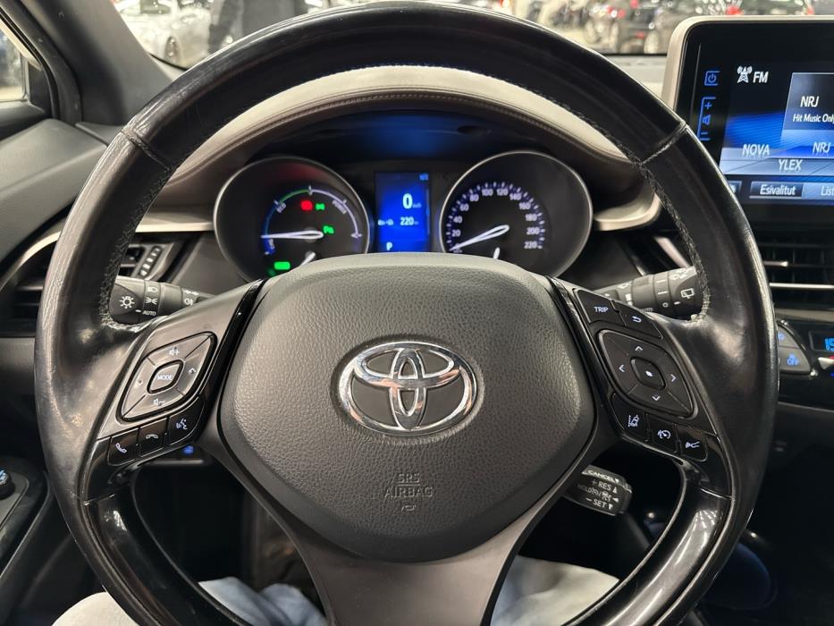 TOYOTA C-HR 2017
