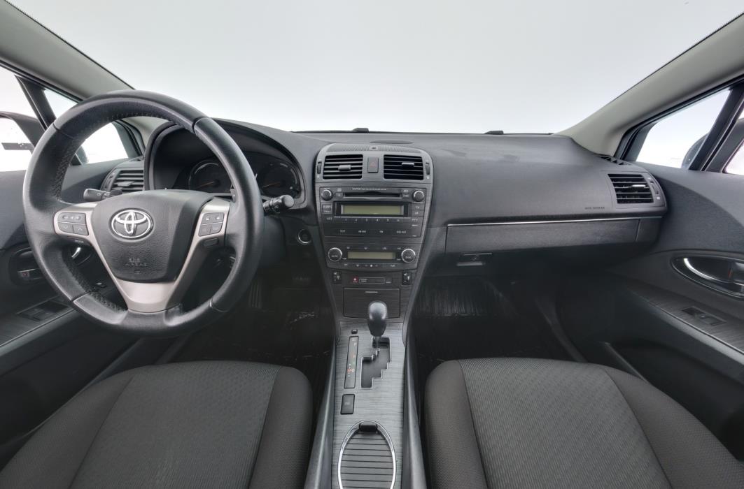 TOYOTA Avensis 2009