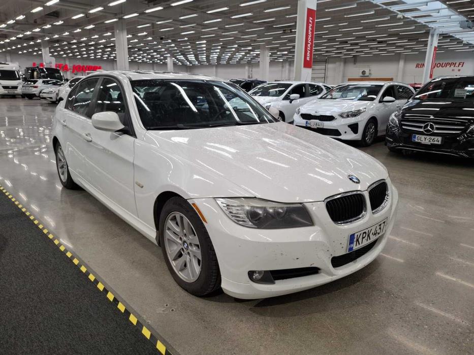 BMW 323 2009