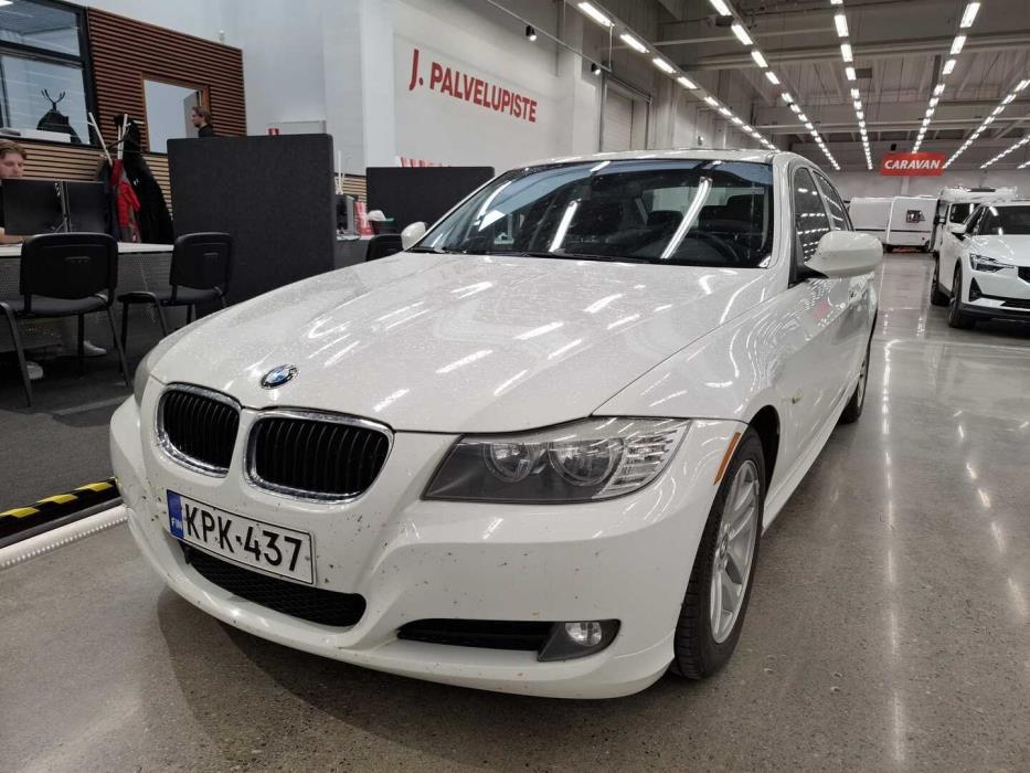 BMW 323 2009