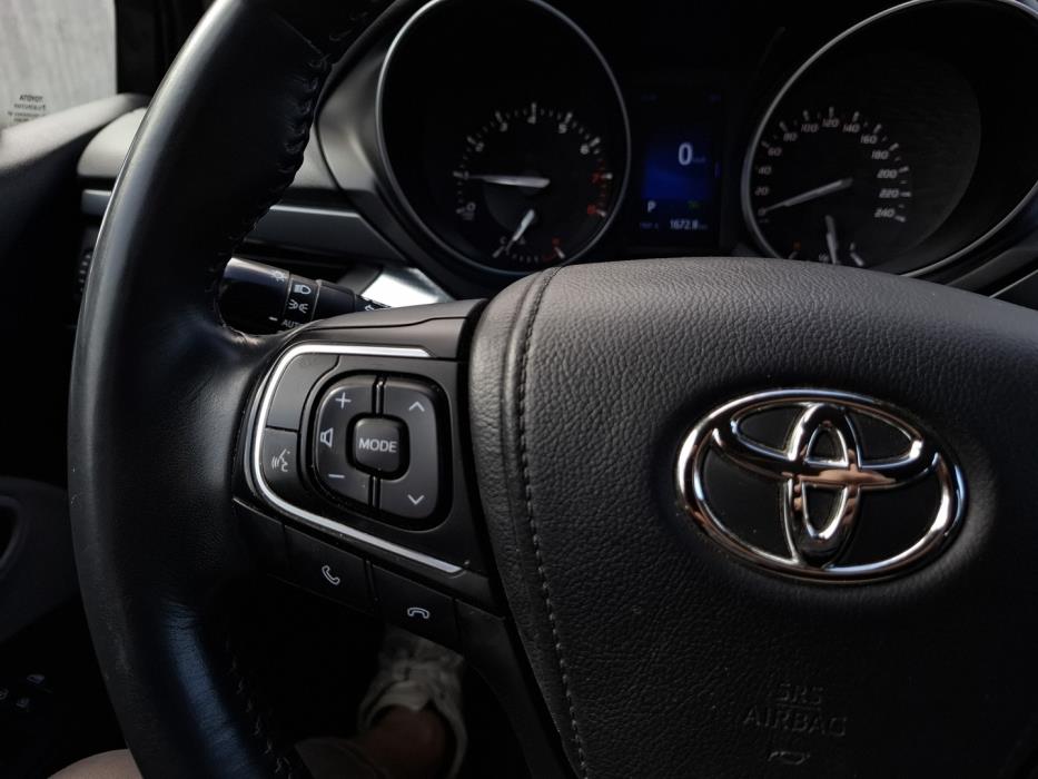 TOYOTA Avensis 2016