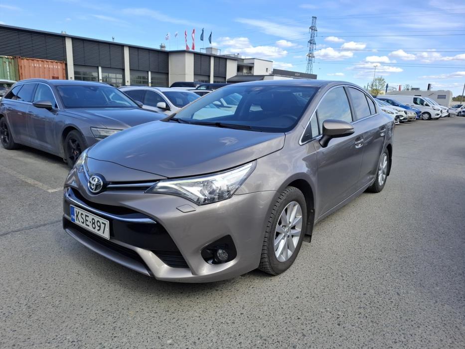 TOYOTA Avensis 2016