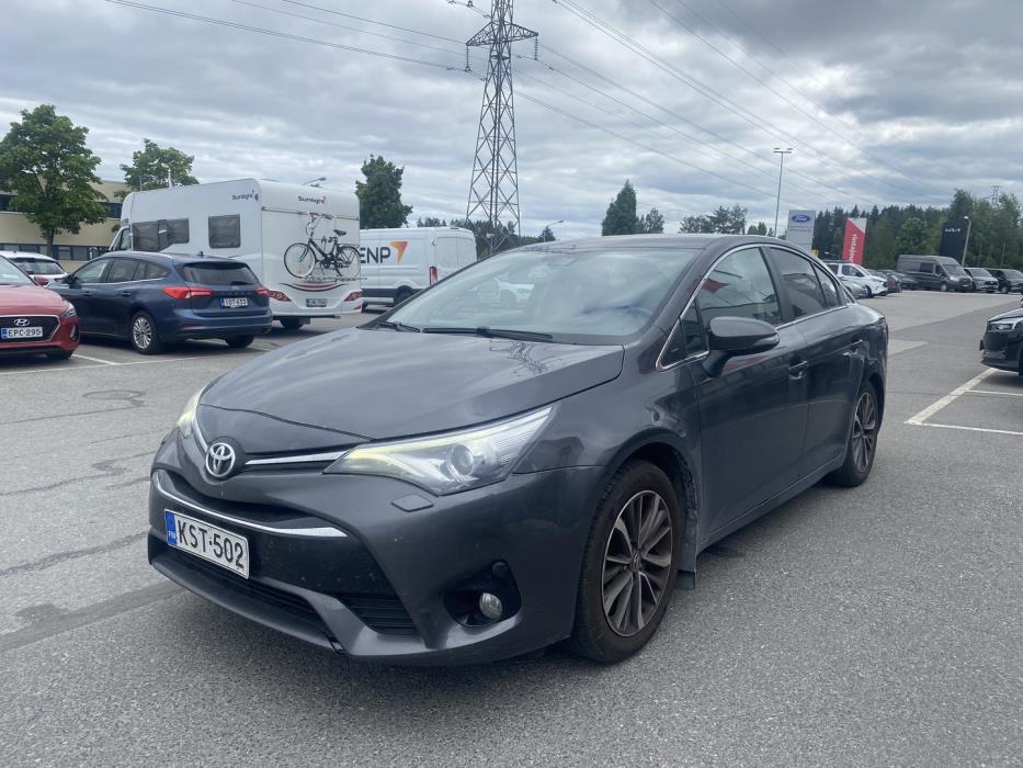 TOYOTA Avensis 2017