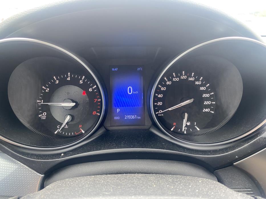 TOYOTA Avensis 2017