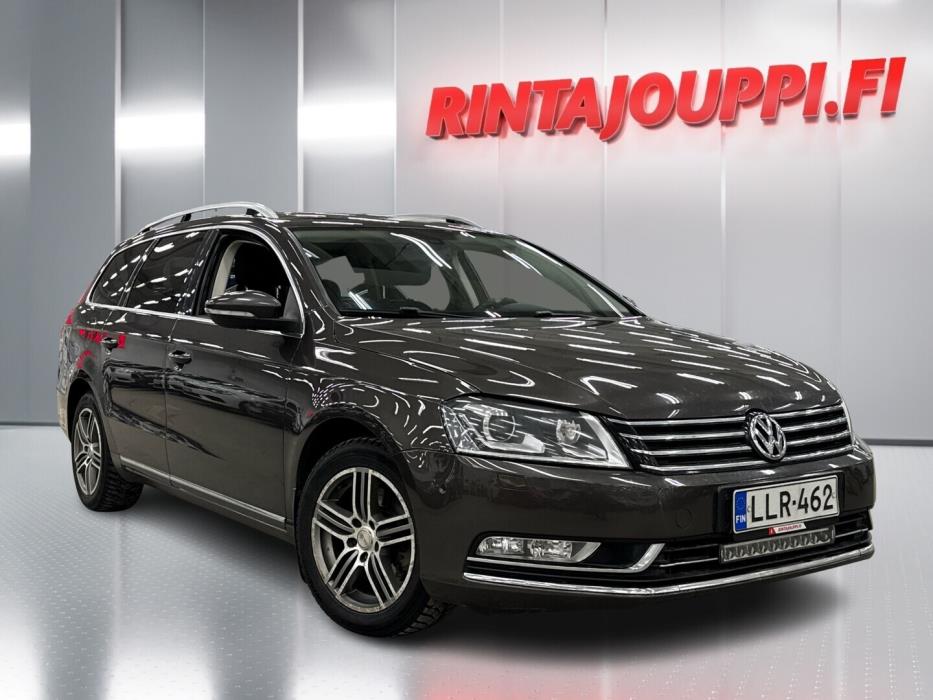 VOLKSWAGEN Passat 2012