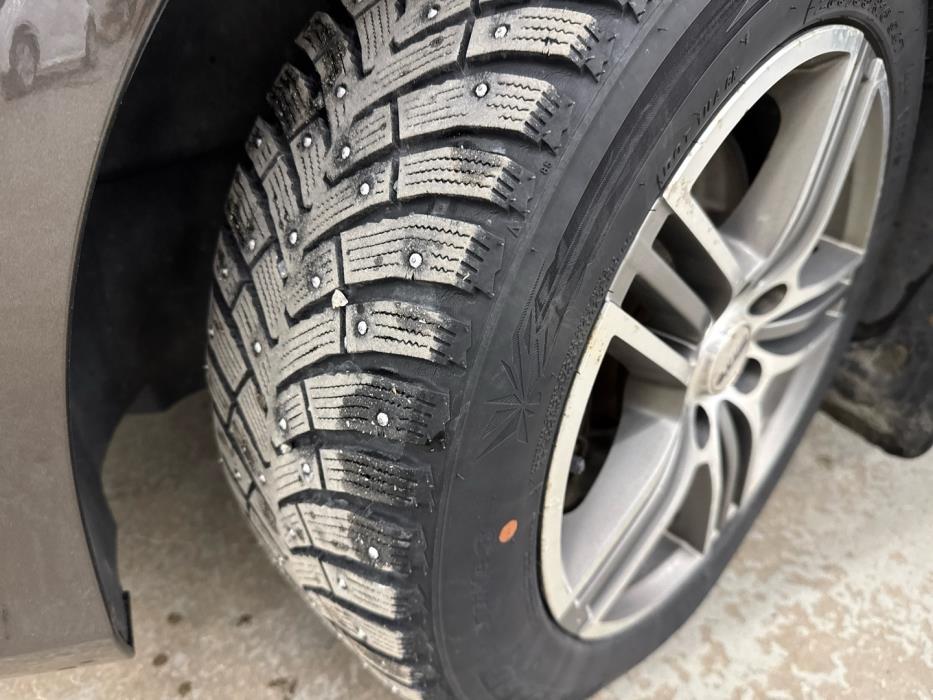 VOLKSWAGEN Passat 2012