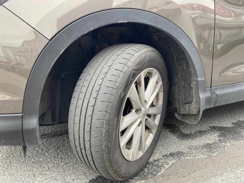 NISSAN Qashqai 2015