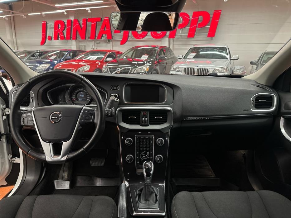 VOLVO V40 Cross Country 2017