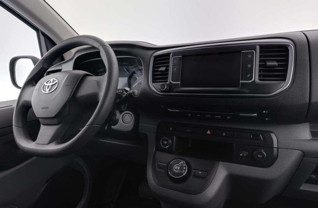 TOYOTA Proace 2017