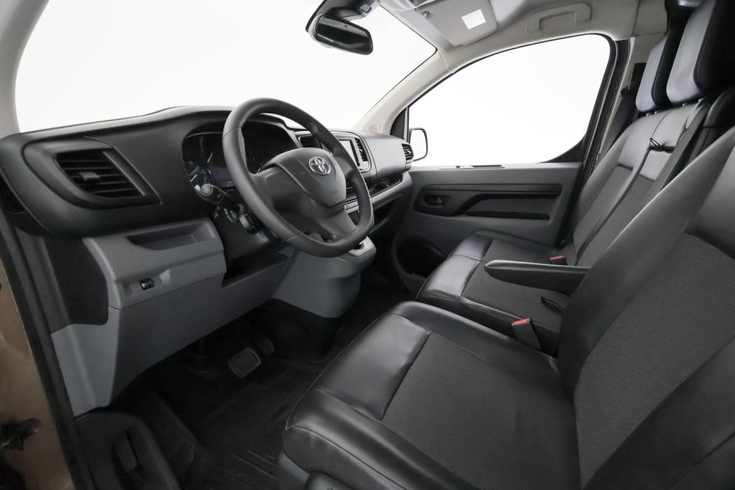 TOYOTA Proace 2017