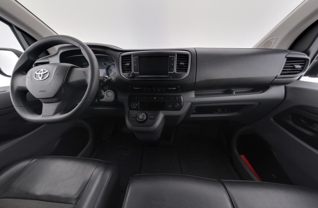 TOYOTA Proace 2017