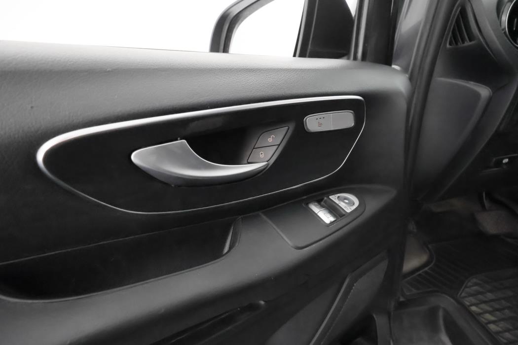 MERCEDES-BENZ Vito 2021