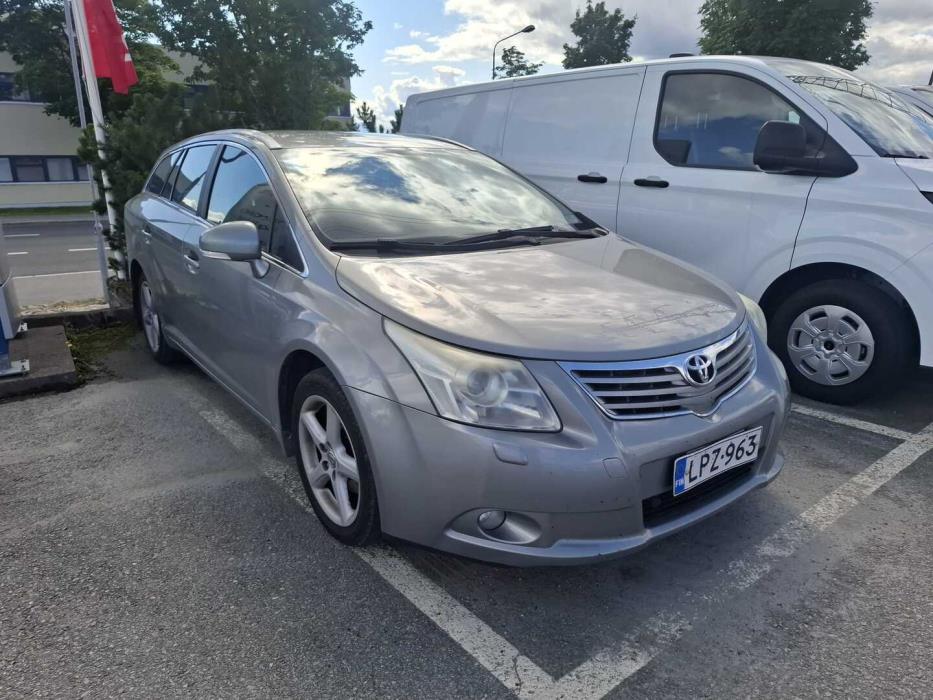 TOYOTA Avensis 2009
