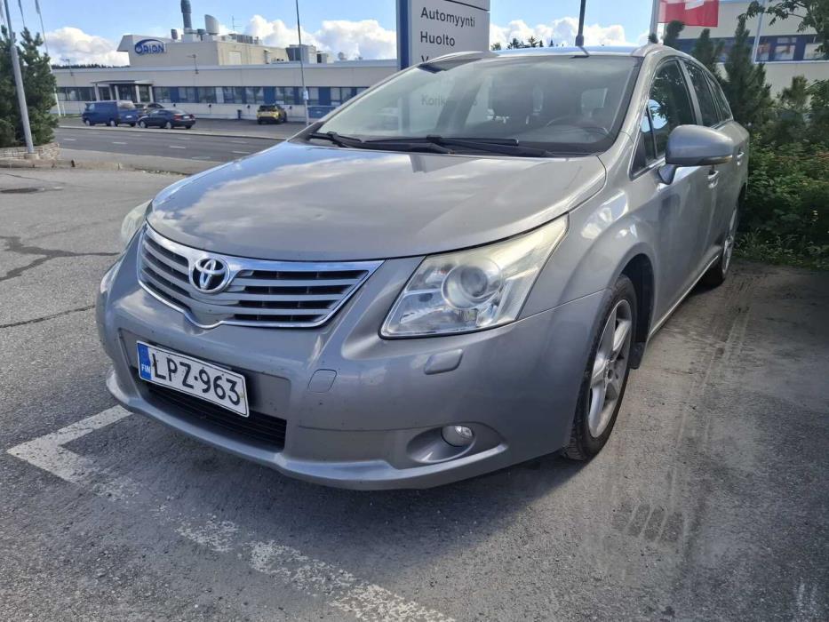 TOYOTA Avensis 2009