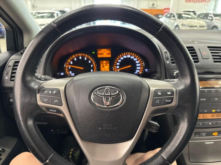 TOYOTA Avensis 2009